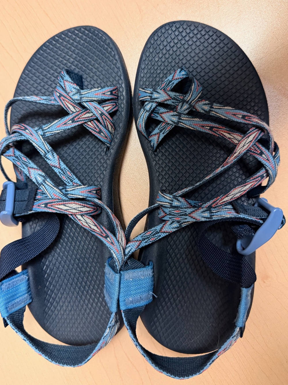 Chaco cloud Women's Strappy Outdoor Blue Sandals in Navy Blue